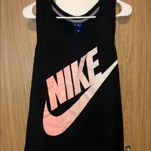 🌸 ombré Nike tank 🌸